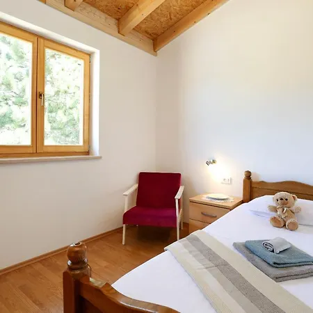 House Marijan بيت للعطل *