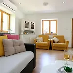 House Marijan 度假居