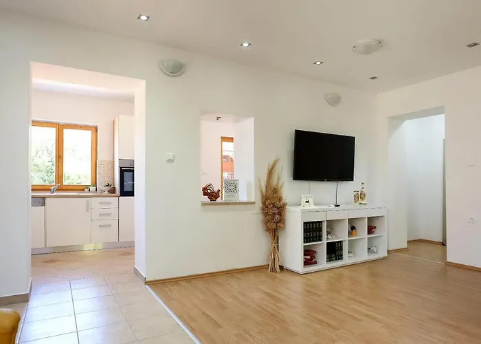 Feriehus House Marijan Šestanovac