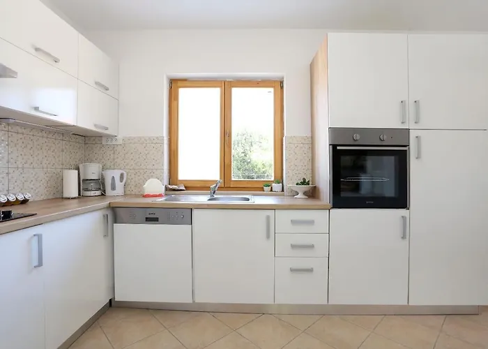 House Marijan Feriehus Šestanovac